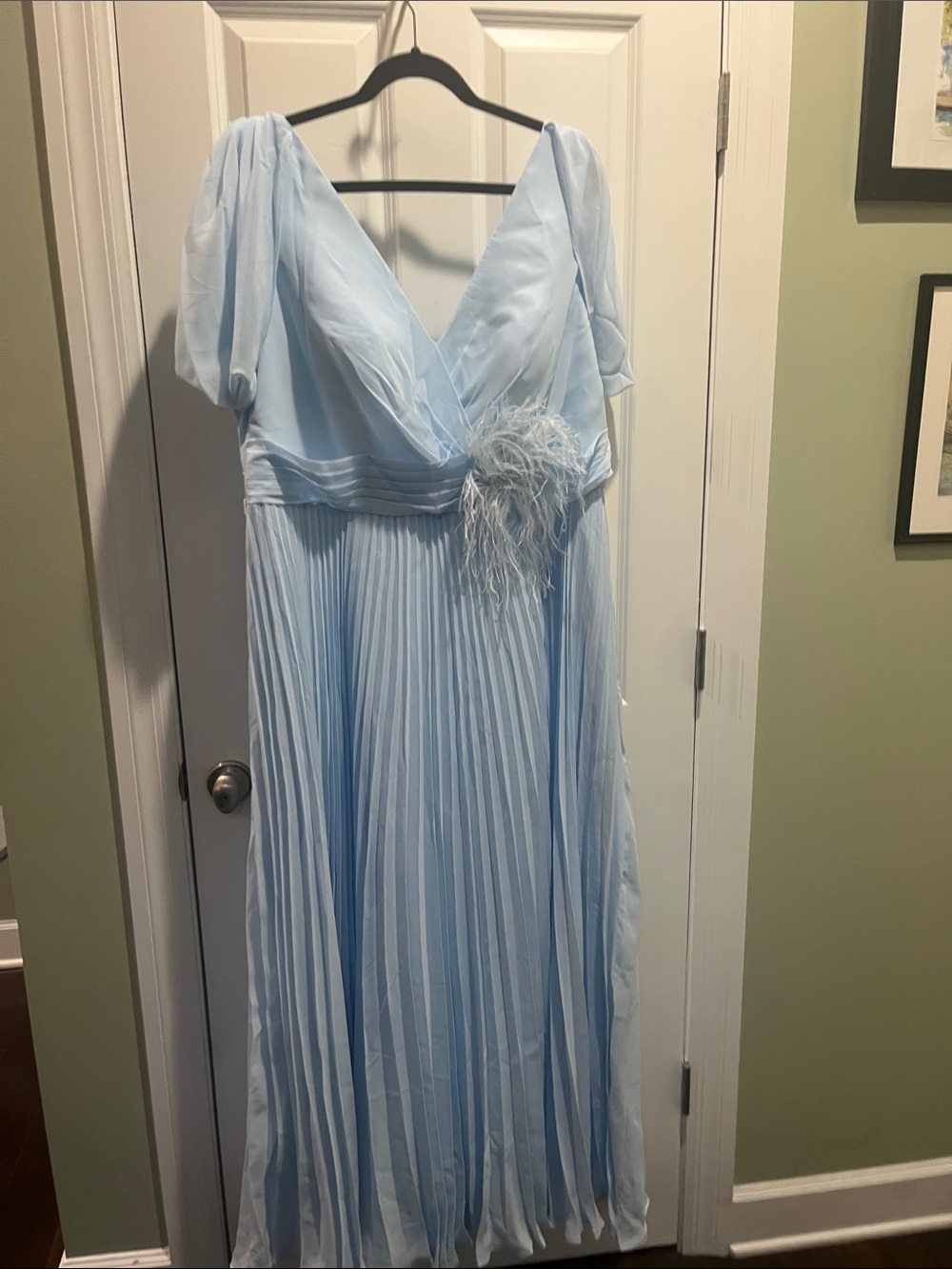 Light Blue Pleated V-Neck Wedding Dress with Feather Accent